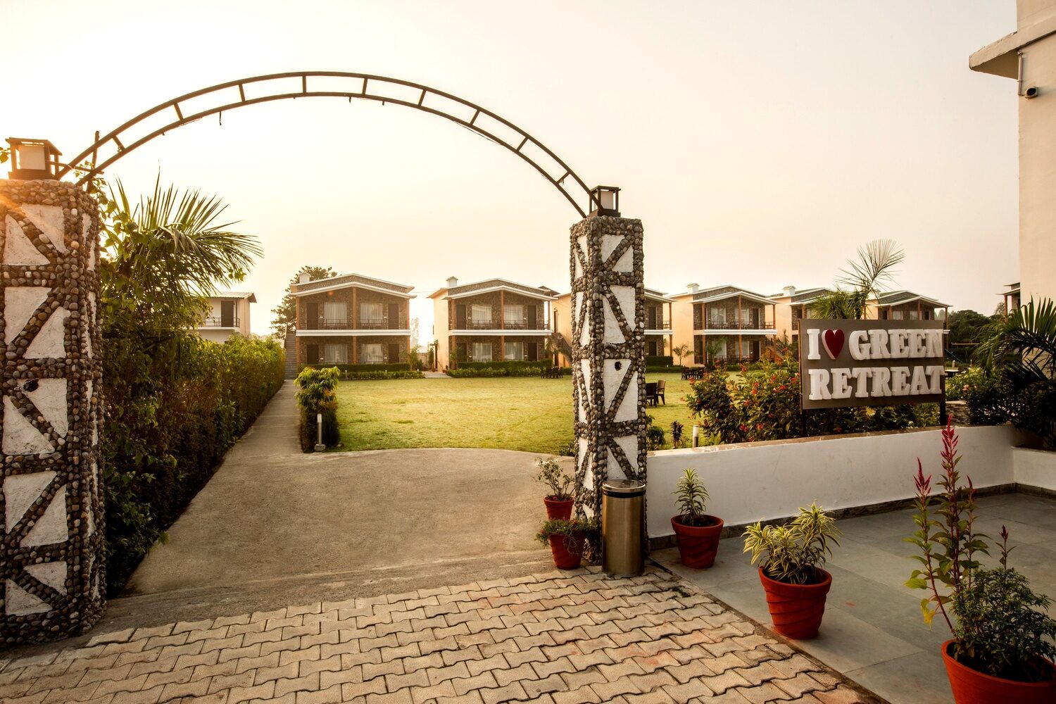 Corbett Green Retreat Resort accommodation